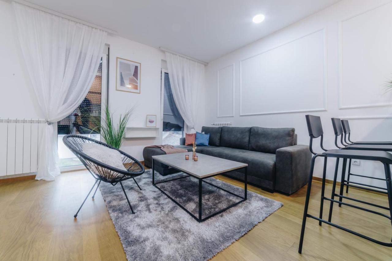 Lust Premium Apartments Kragujevac Bagian luar foto